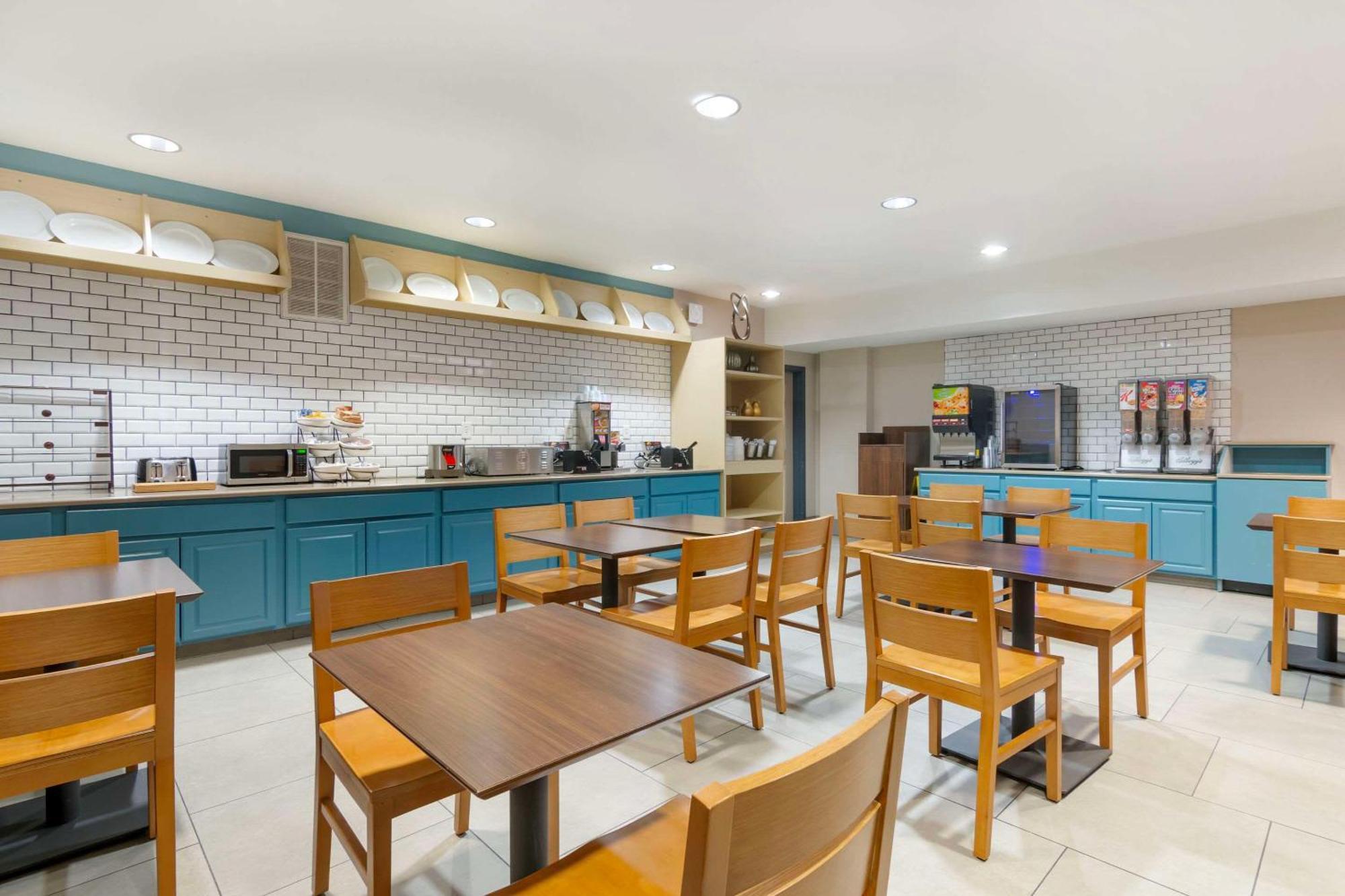 Country Inn & Suites By Radisson, Columbia, Mo Bagian luar foto